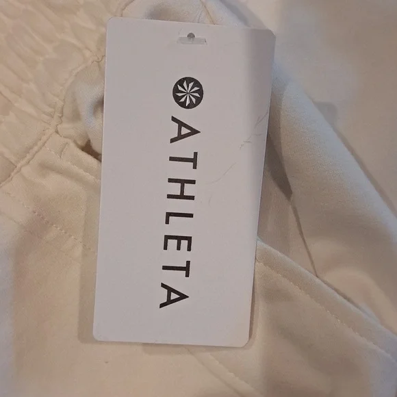 Athleta Cream Color Elastic Waist Wide Legged Cargo Sweat Pants - Picture 7 of 9